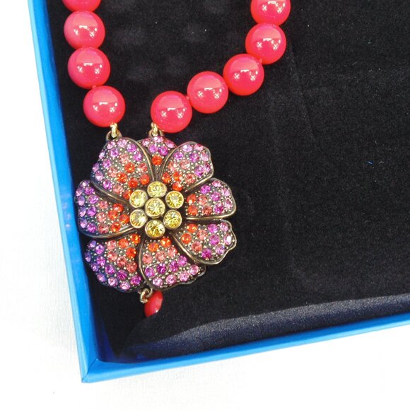New Heidi Daus "Simply Irresistible" Red Flower Necklace & Earrings Set w/Box - Picture 2 of 5